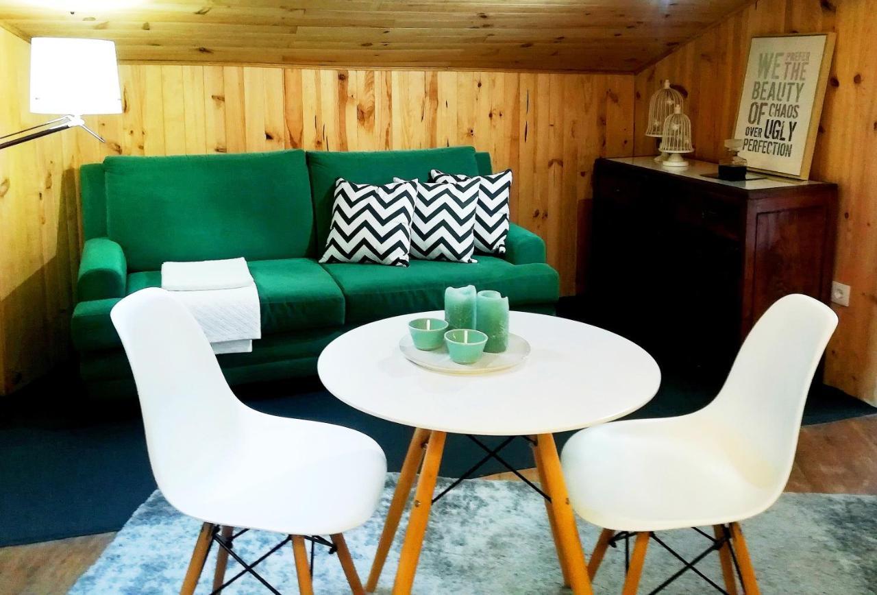 The Gallery Apartment *
